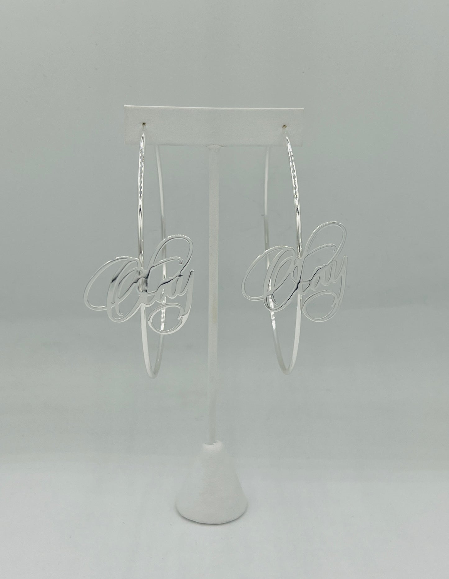 FRONT FACING NAME PLATE HOOPS