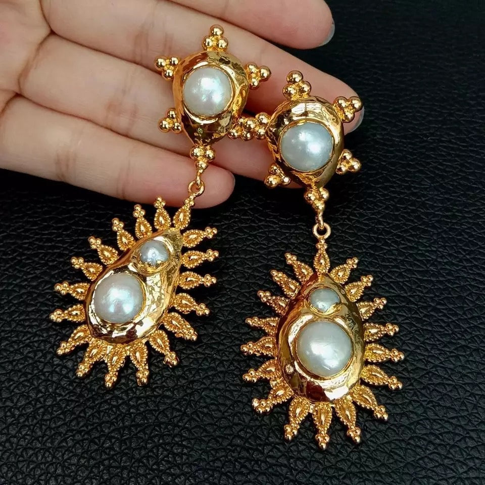 11 AHANA DROP EARRING