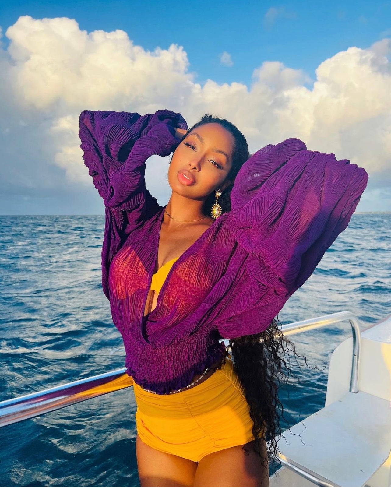 11 AHANA DROP EARRING