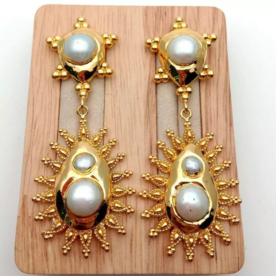 11 AHANA DROP EARRING