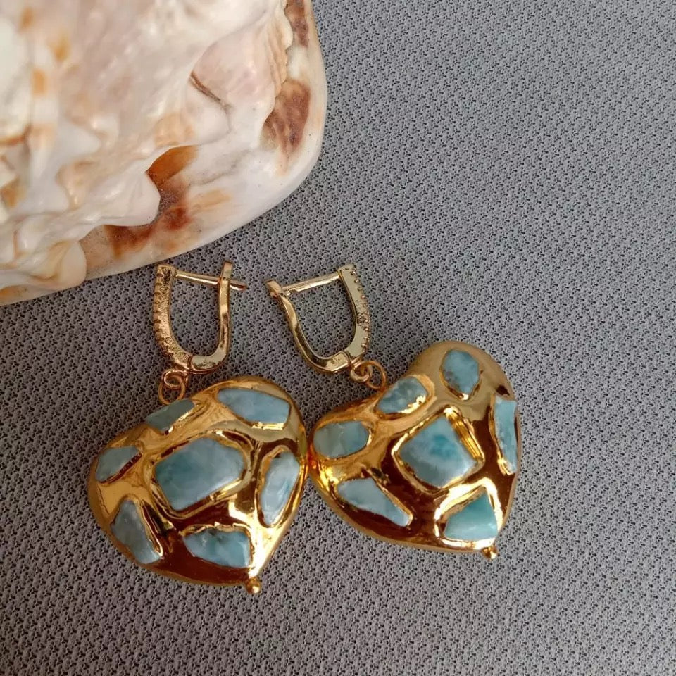 HEARTS OF GOLD (Larimar)